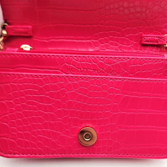 NWT BADGLEY MISCHKA PINK CROSSBODY BAG MSRP$99 VEGAN LEATHER - Picture 15 of 16